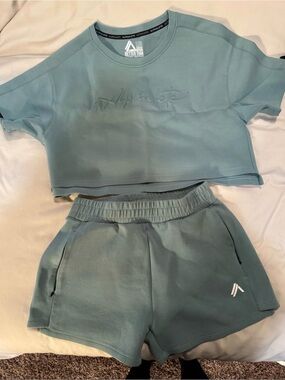 Alphalete Elements Outfit - Medium